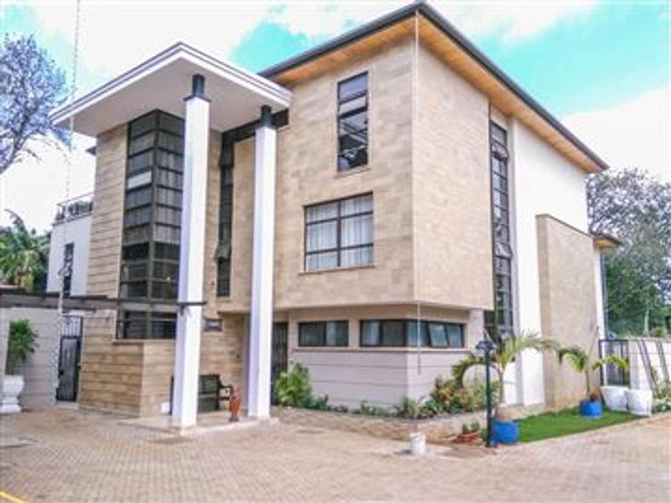 5 Bed Townhouse with En Suite in Lavington