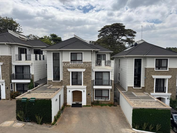 4 Bed Townhouse with En Suite in Westlands Area