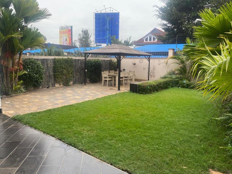5 bed townhouse with en suite at gitanga road