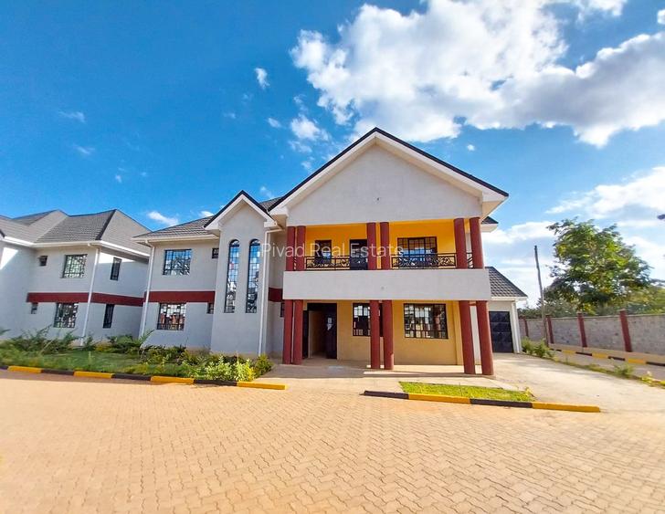 5 Bed Townhouse with En Suite in Kiambu Road