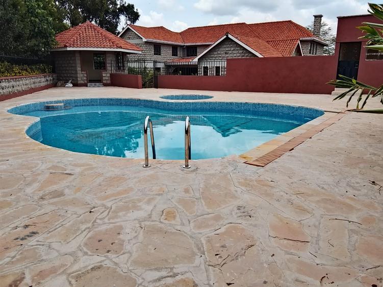 7 Bed House with En Suite in Karen