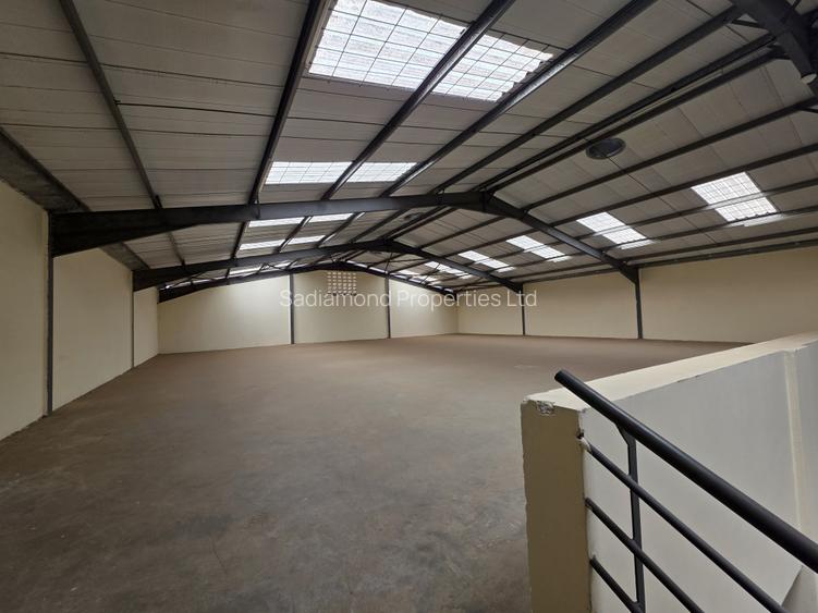 10,000 ft² Warehouse with Parking in Ruiru