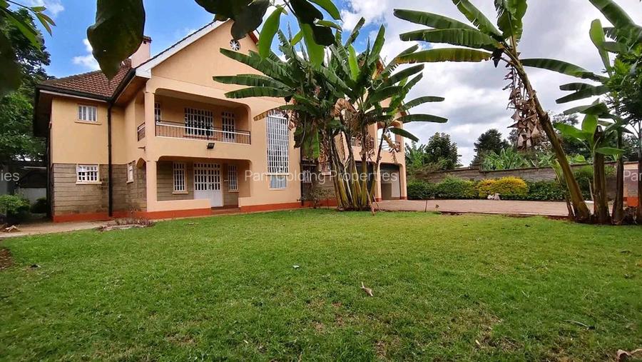 4 Bed House with En Suite in Rosslyn