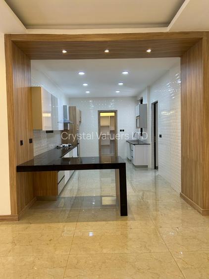 4 Bed Apartment with En Suite in Spring Valley