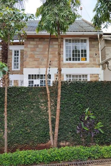 3 Bed Townhouse with En Suite in Membley