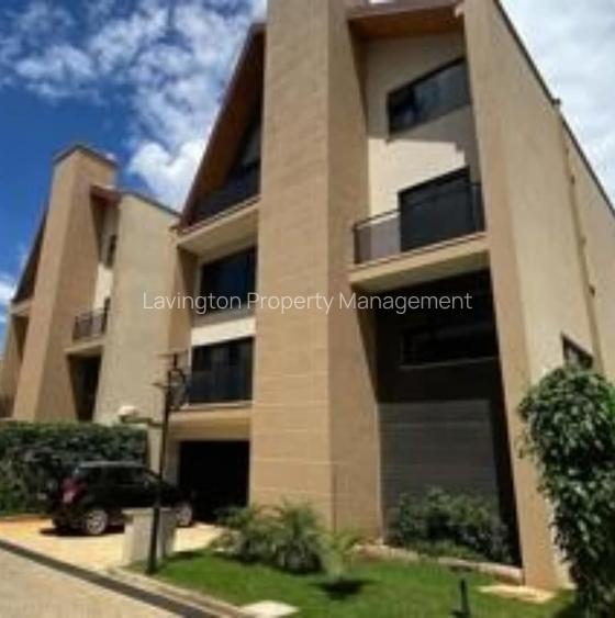 5 Bed Townhouse with En Suite at Lavington Green