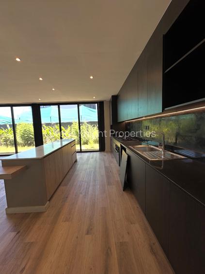 4 Bed Townhouse with En Suite in Runda