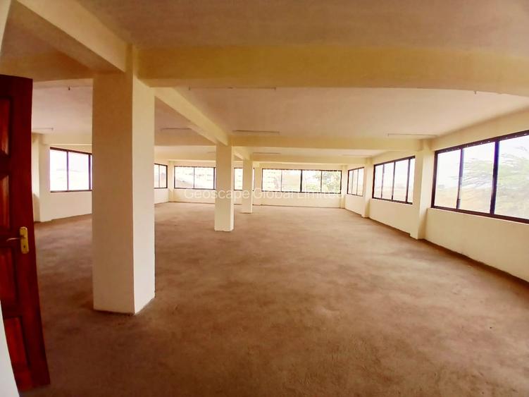 25,824 ft² Office with Parking in Mombasa Road