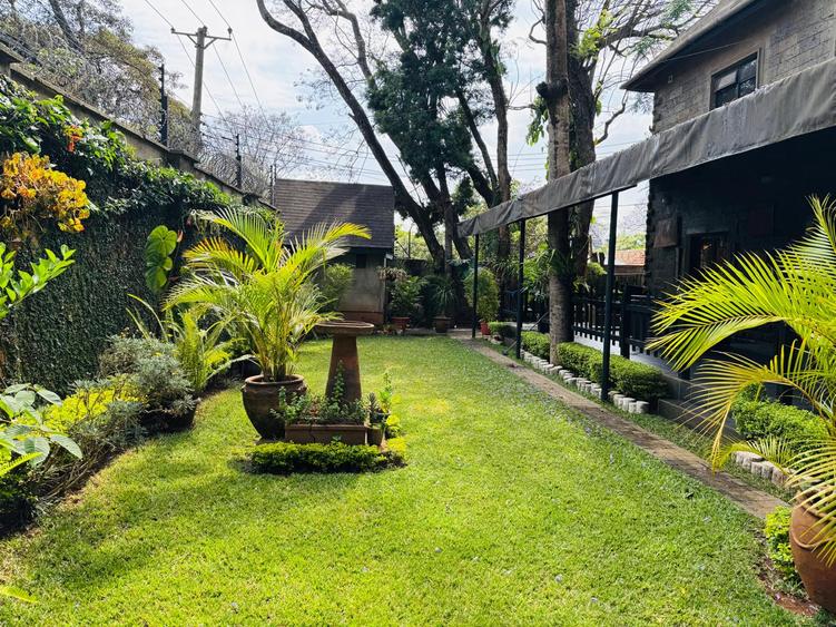 5 Bed Townhouse with En Suite in Lavington