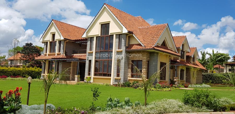 5 Bed House with En Suite at Runda Road