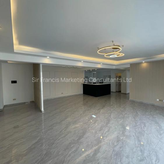 Serviced 4 Bed Apartment with En Suite at Valley Arcade