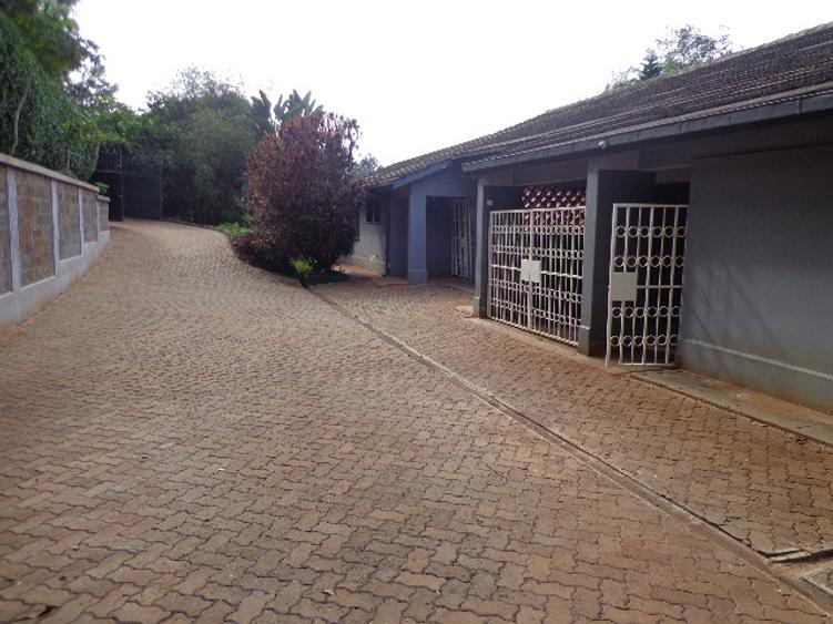 4 Bed House with En Suite in Loresho