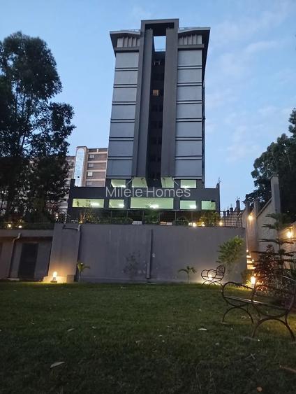 Serviced 2 Bed Apartment with En Suite at Isk