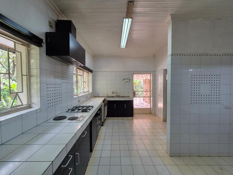 4 Bed House with En Suite at Off Peponi Rd - Widok 5