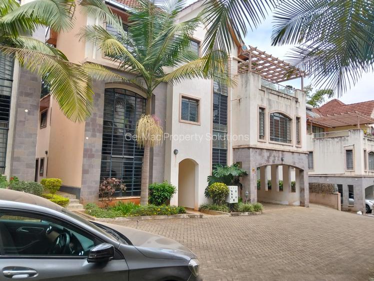 5 Bed House with Staff Quarters in Lavington