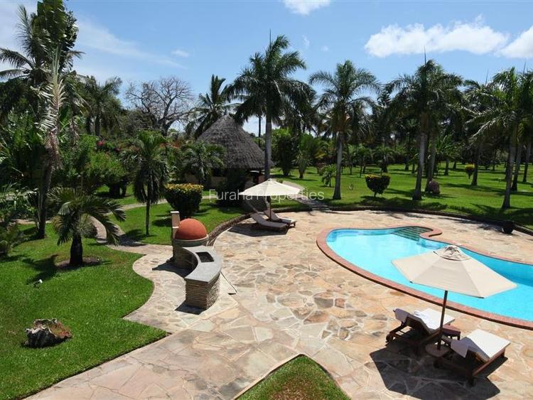 6 Bed House with Swimming Pool in Diani