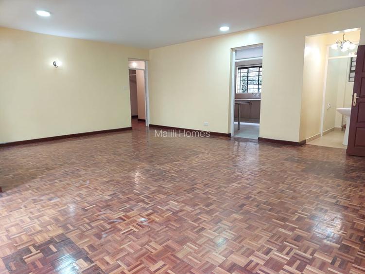3 Bed Apartment with En Suite in Kileleshwa