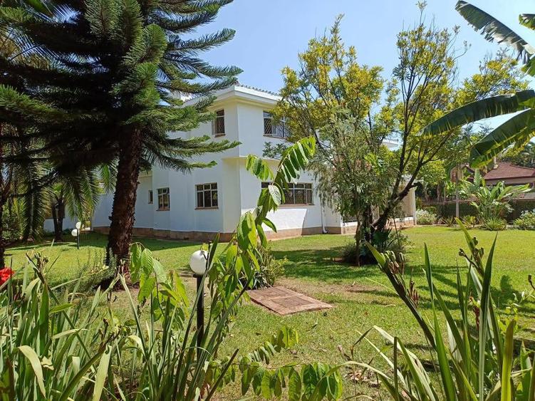 5 Bed Townhouse with Staff Quarters in Runda 5 Bed Townhouse with Staff Quarters in Runda