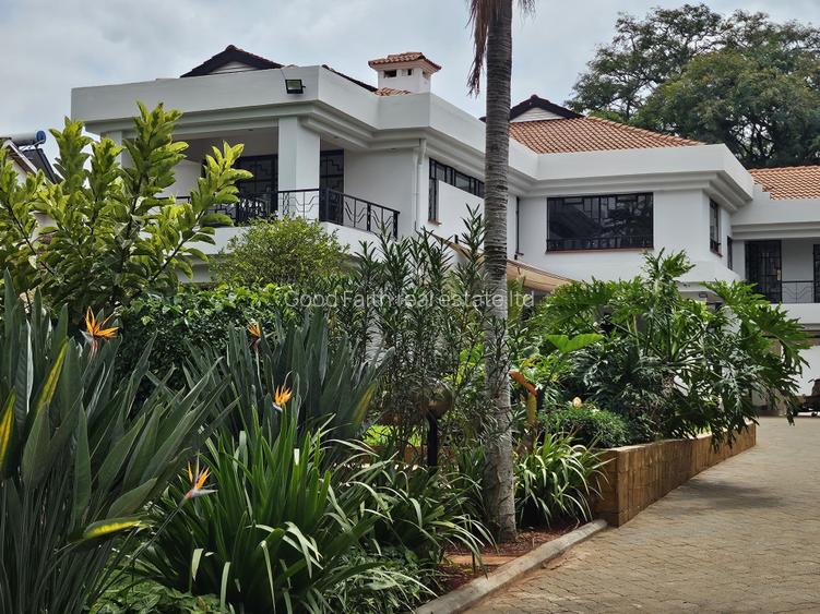 4 Bed House with En Suite in Runda