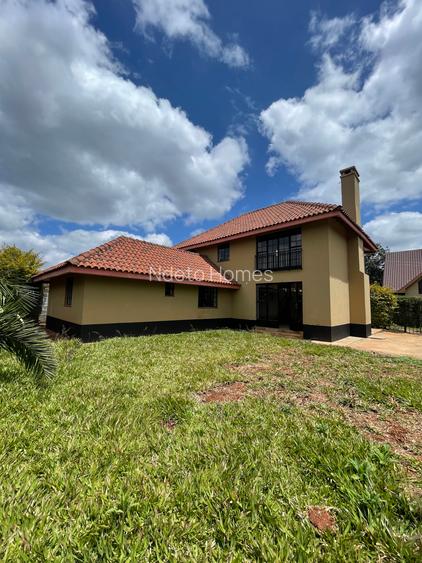 4 Bed Townhouse with En Suite at Kerarapon