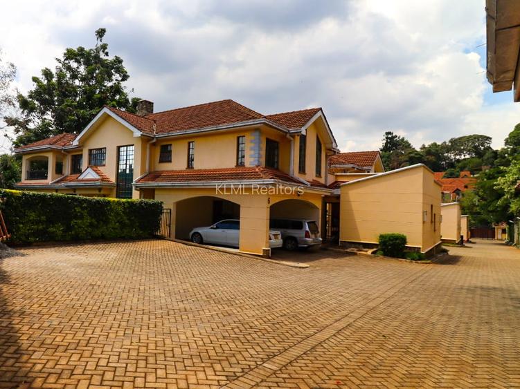 4 Bed Townhouse with En Suite at Chalbi Drive