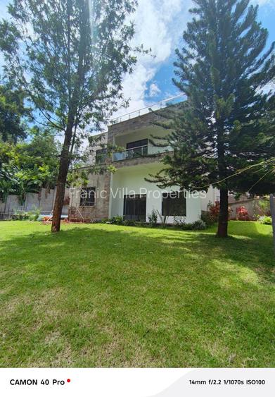 5 Bed House with En Suite at Loresho Crescent