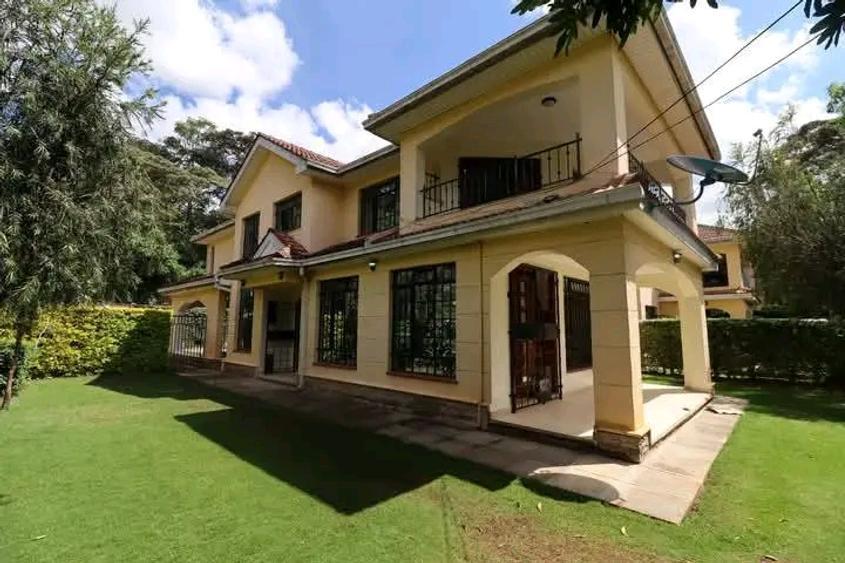 4 Bed Townhouse with En Suite in Lavington 4 Bed Townhouse with En Suite in Lavington
