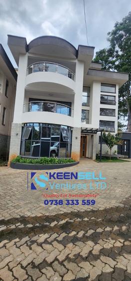 5 Bed House with En Suite in Lavington