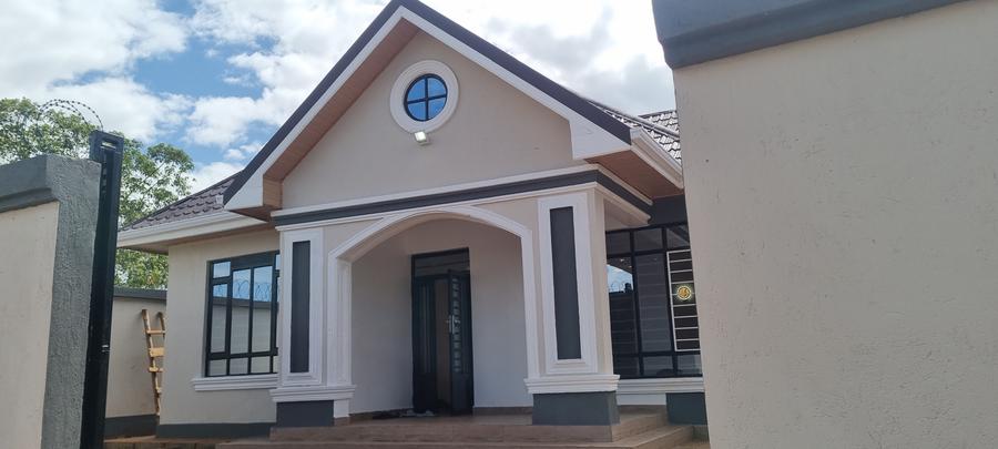 3 Bed House with En Suite at Mugutha