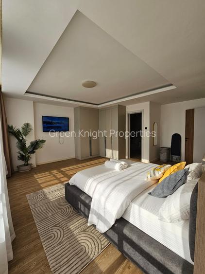 Serviced 2 Bed Apartment with En Suite in Westlands Area