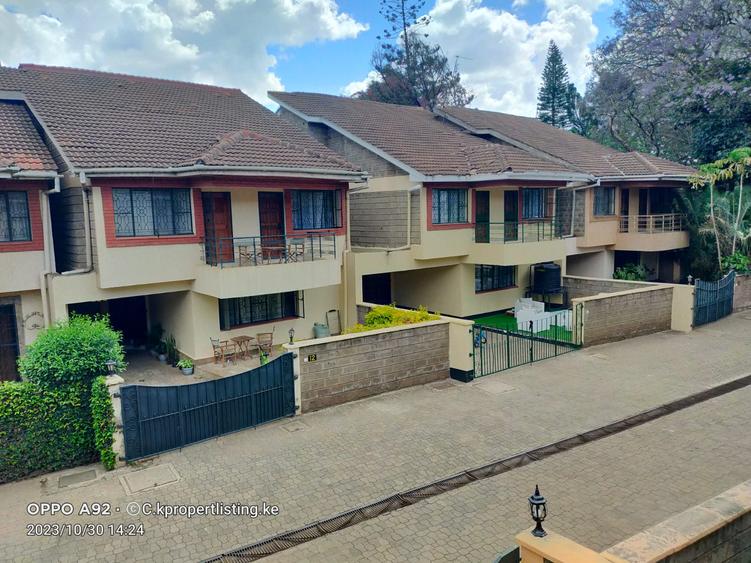 5 Bed Townhouse with En Suite in Lavington