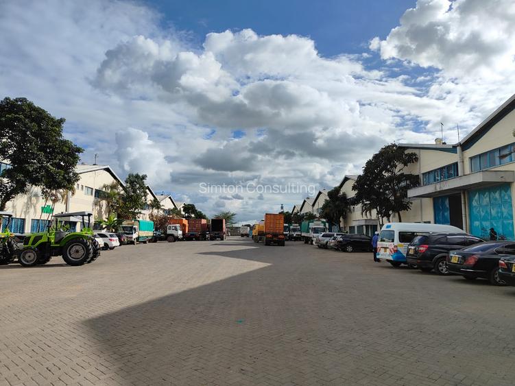 Warehouse with Lift at Cabanus