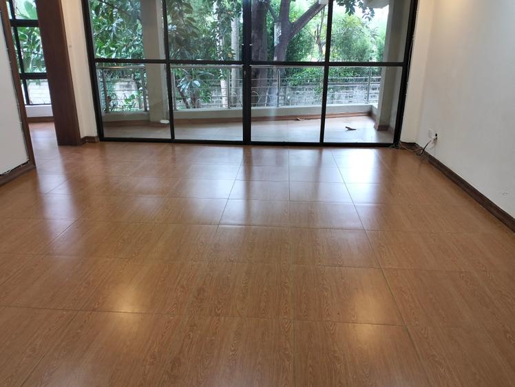 4 Bed Townhouse with En Suite in Lavington - Vista 3