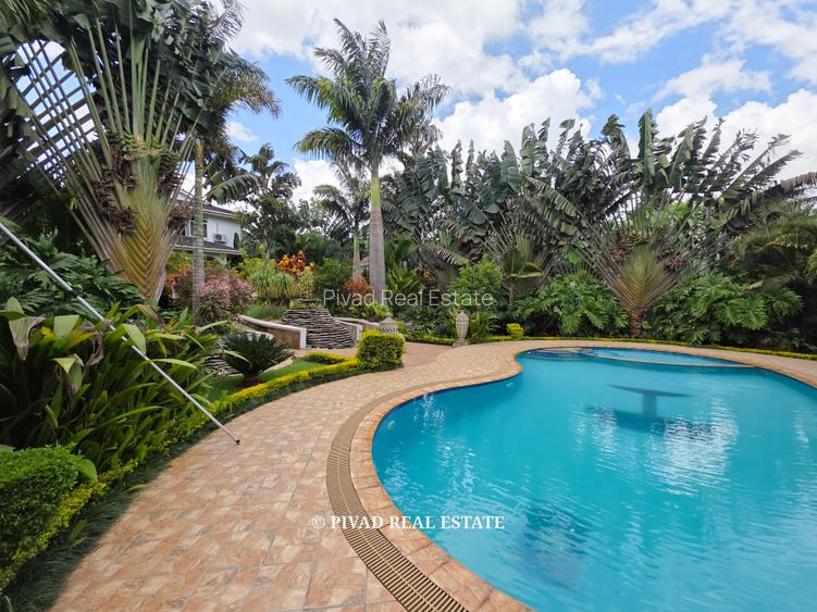 5 Bed House with Swimming Pool in Runda