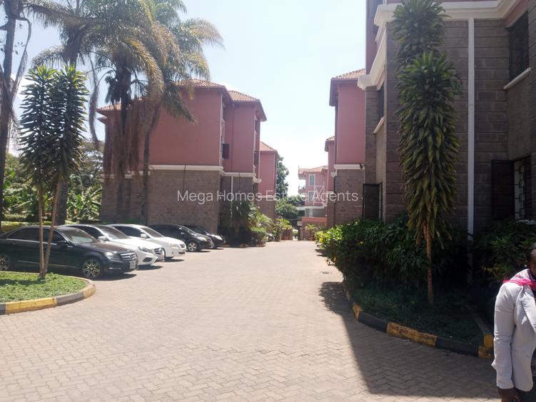 Furnished 39,609 ft² Commercial Property with Service Charge Included at Lavington