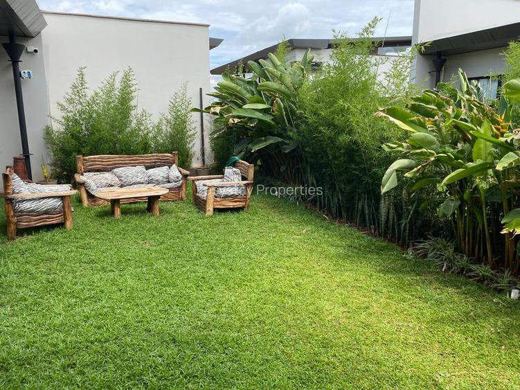 3 Bed Villa with En Suite in Runda