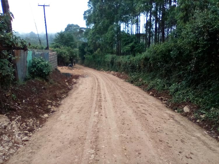 7 ac Land at Kahara Rd