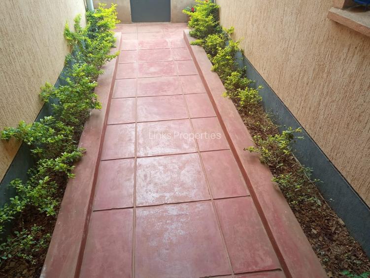 2 Bed Apartment with En Suite at Hardy Area