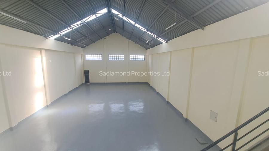 5,000 ft² Warehouse with Parking in Mlolongo