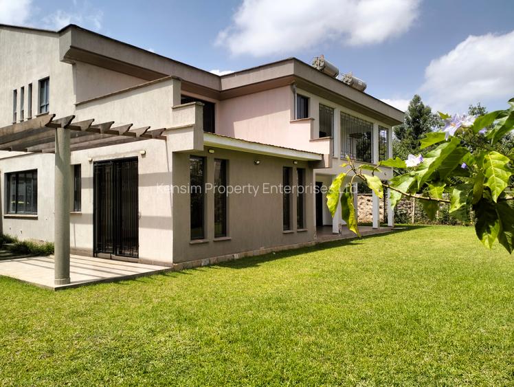 6 Bed Townhouse with En Suite in Lavington