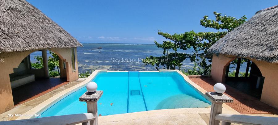 4 Bed Villa with En Suite at Kanamai