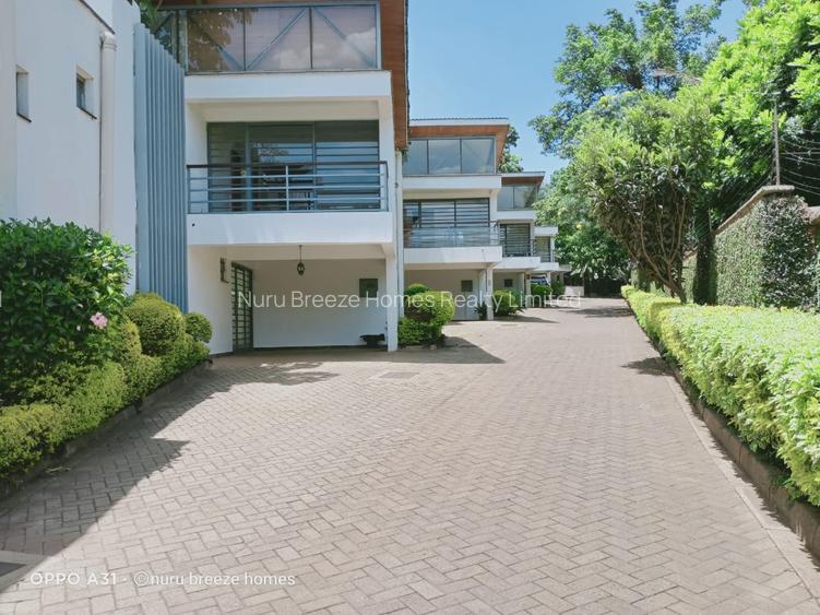 4 Bed Townhouse with En Suite in Lavington