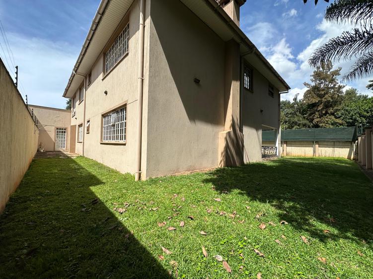 5 Bed Villa with En Suite at Lavington 5 Bed Villa with En Suite at Lavington