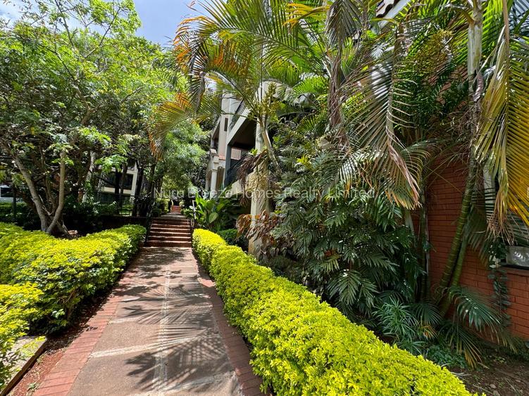 3 Bed Apartment with En Suite in Kileleshwa