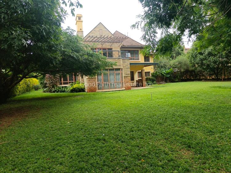 5 Bed Townhouse with En Suite in Runda