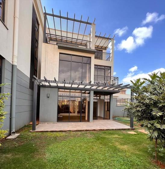 4 Bed Townhouse with En Suite in Loresho