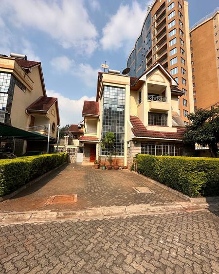 5 Bed Townhouse with En Suite at Kaputei Gardens