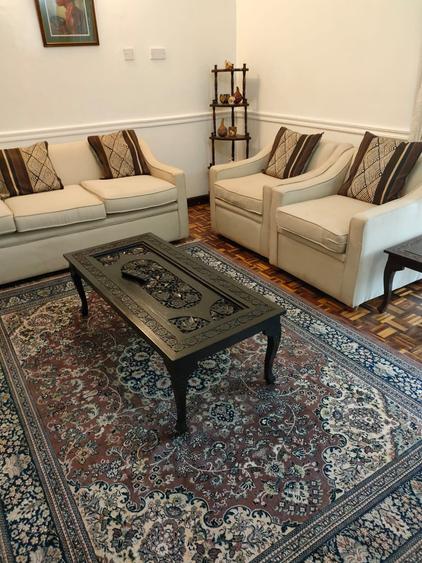 1 Bed House with Garden in Nyari 1 Bed House with Garden in Nyari