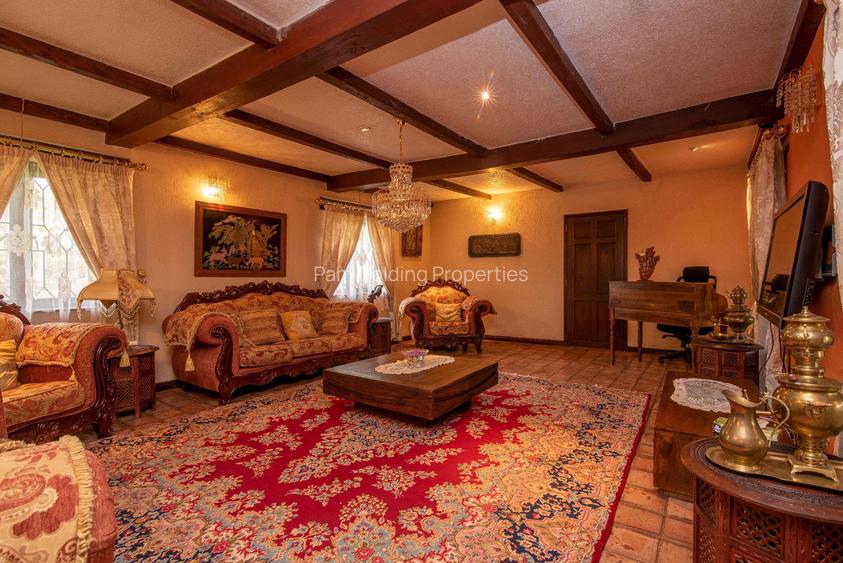 5 Bed House with En Suite in Karen