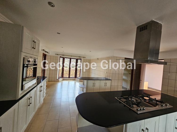 5 Bed House with En Suite in Gigiri - Mehr